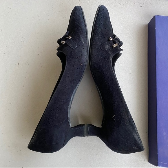 Stuart Weizmann Women’s kitten heel size 8 - Picture 4 of 6